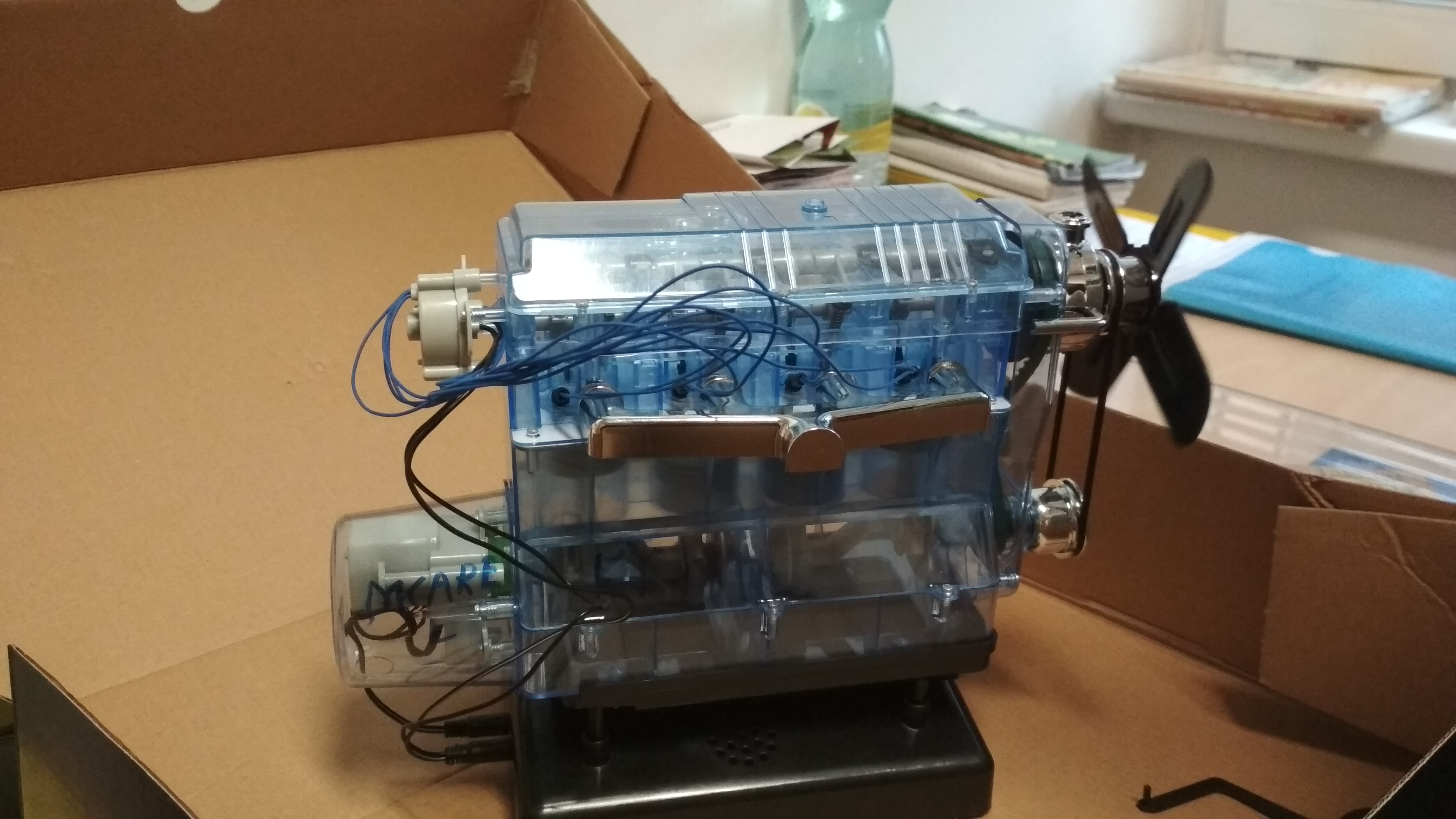 Model motoru